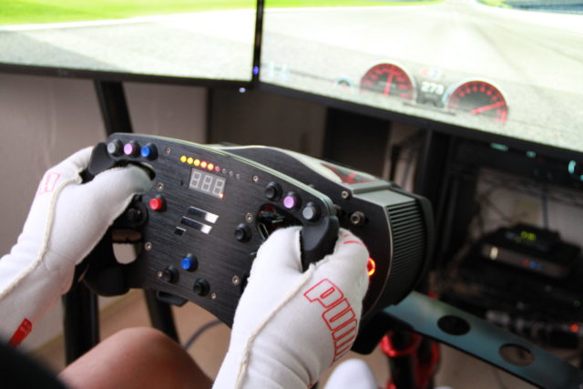 IMG_4331 | 株式会社ゼンカイレーシング|レーシングシミュレーターの開発・ハンコン販売