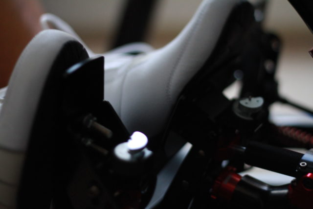 IMG_4371 | 株式会社ゼンカイレーシング|レーシングシミュレーターの開発・ハンコン販売