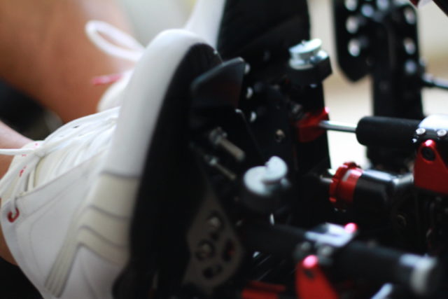 IMG_4376 | 株式会社ゼンカイレーシング|レーシングシミュレーターの開発・ハンコン販売