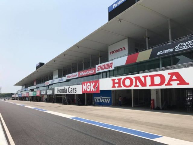 142 | 株式会社ゼンカイレーシング|レーシングシミュレーターの開発・ハンコン販売