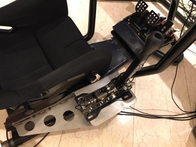 52 | 株式会社ゼンカイレーシング|レーシングシミュレーターの開発・ハンコン販売