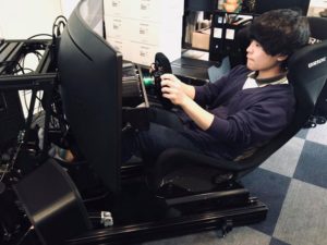 ff9961d93939d1e5c558.jpg | 株式会社ゼンカイレーシング|レーシングシミュレーターの開発・ハンコン販売