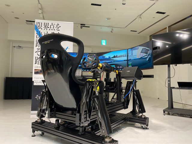 IMG_3731 | 株式会社ゼンカイレーシング|レーシングシミュレーターの開発・ハンコン販売