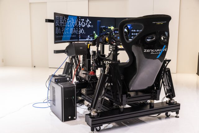 _A3_9785 | 株式会社ゼンカイレーシング|レーシングシミュレーターの開発・ハンコン販売