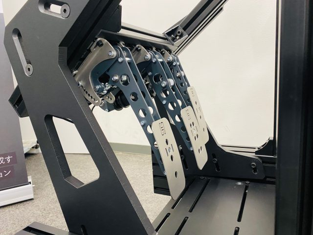 IMG_4882 | 株式会社ゼンカイレーシング|レーシングシミュレーターの開発・ハンコン販売