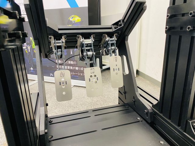 IMG_4883 | 株式会社ゼンカイレーシング|レーシングシミュレーターの開発・ハンコン販売