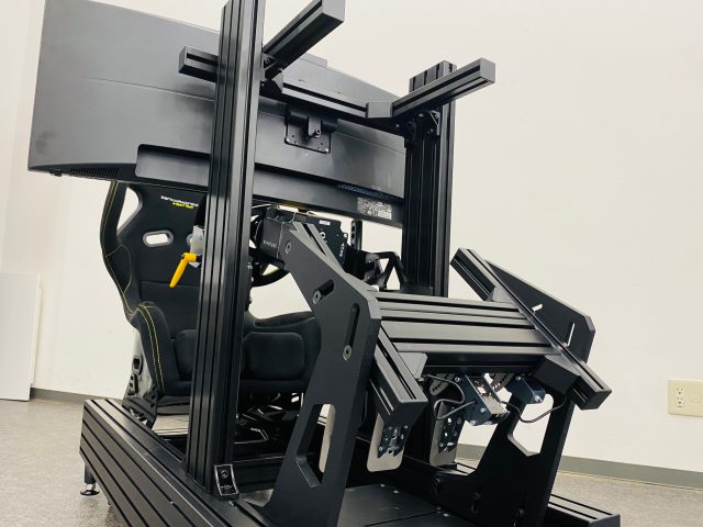 IMG_4904 | 株式会社ゼンカイレーシング|レーシングシミュレーターの開発・ハンコン販売