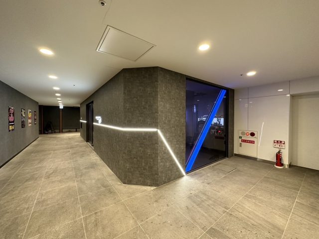 IMG_3912『ZENKAIRAICNG OSAKA』誕生。4月にグランドオープン! | 株式会社ゼンカイレーシング|レーシングシミュレーターの開発・ハンコン販売 『ZENKAIRAICNG OSAKA』誕生。4月にグランドオープン!