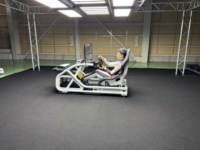 IMG_2804 | 株式会社ゼンカイレーシング|レーシングシミュレーターの開発・ハンコン販売