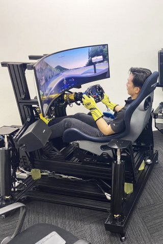 ZENKAIRACINGとTEAM HERO'Sがパートナーシップを締結。シムとレースの融合プロジェクトをスタート | 株式会社ゼンカイレーシング|レーシングシミュレーターの開発・ハンコン販売 ZENKAIRACINGとTEAM HERO'Sがパートナーシップを締結。シムとレースの融合プロジェクトをスタート