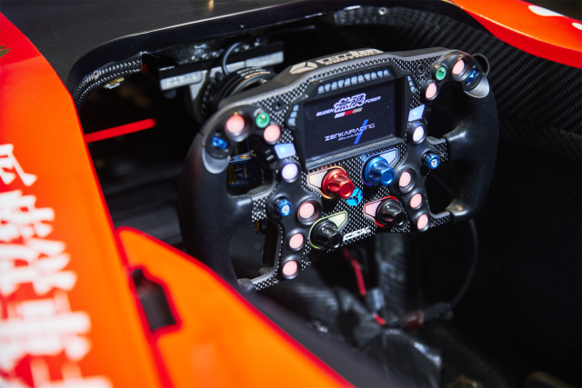 _01_1772_re_re_R | 株式会社ゼンカイレーシング|レーシングシミュレーターの開発・ハンコン販売