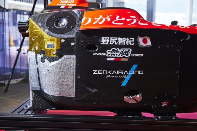 _01_1813_re_re_R | 株式会社ゼンカイレーシング|レーシングシミュレーターの開発・ハンコン販売